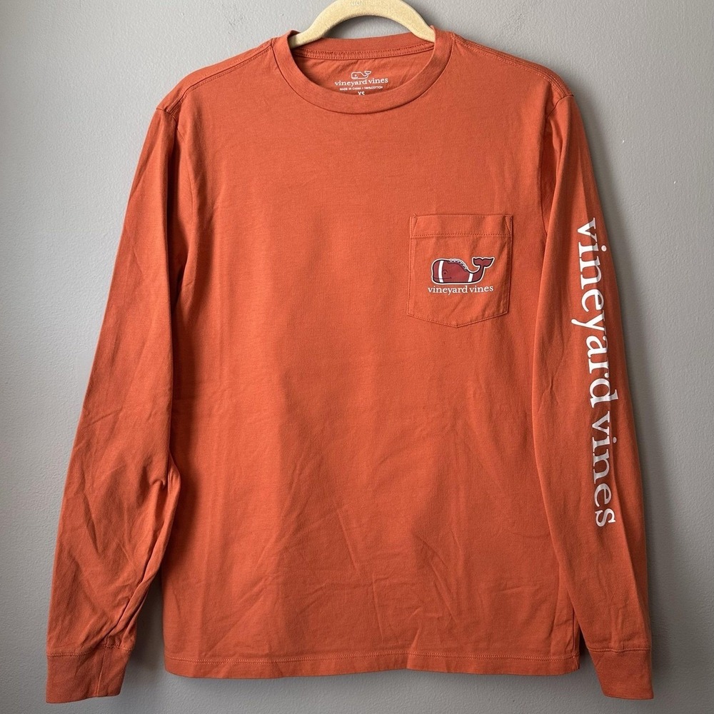 Vineyard Vines Pocket Shirt Mens XS‎ Orange Long Sleeve Football Whale Graphic
